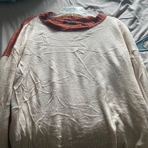 Two toned over sized sweater